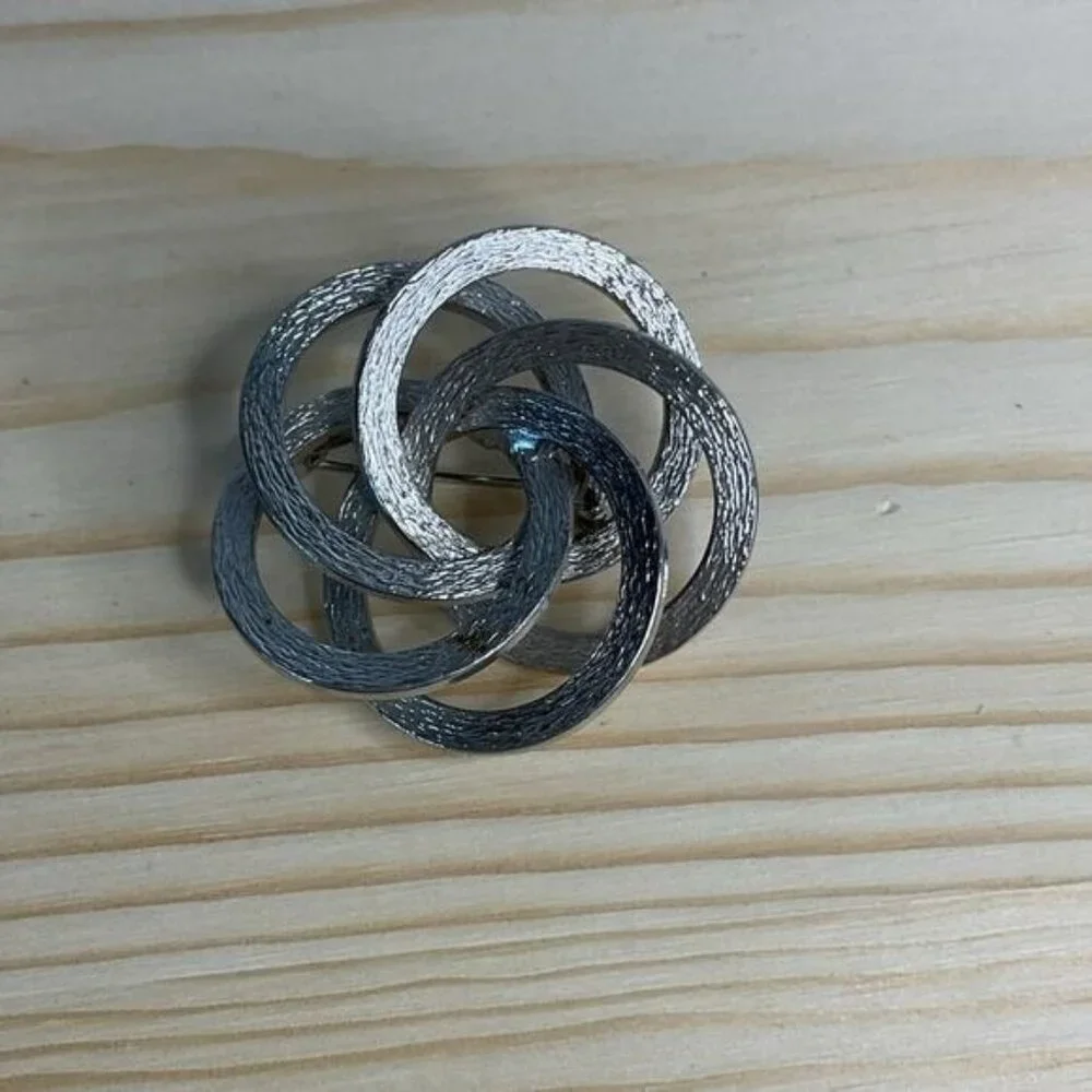 Vintage Silver-Tone Interlocking Circle Brooch Pin